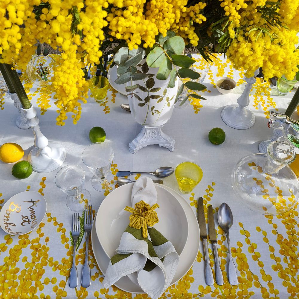Table cloths - MIMOSA Linen Tablecloths & Napkins - SUMMERILL AND BISHOP