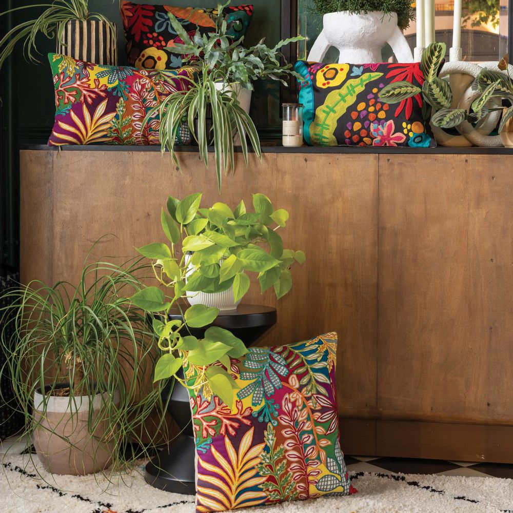 Fabric cushions - Embroidered cushion - MAISON VIVARAISE – SDE VIVARAISE WINKLER