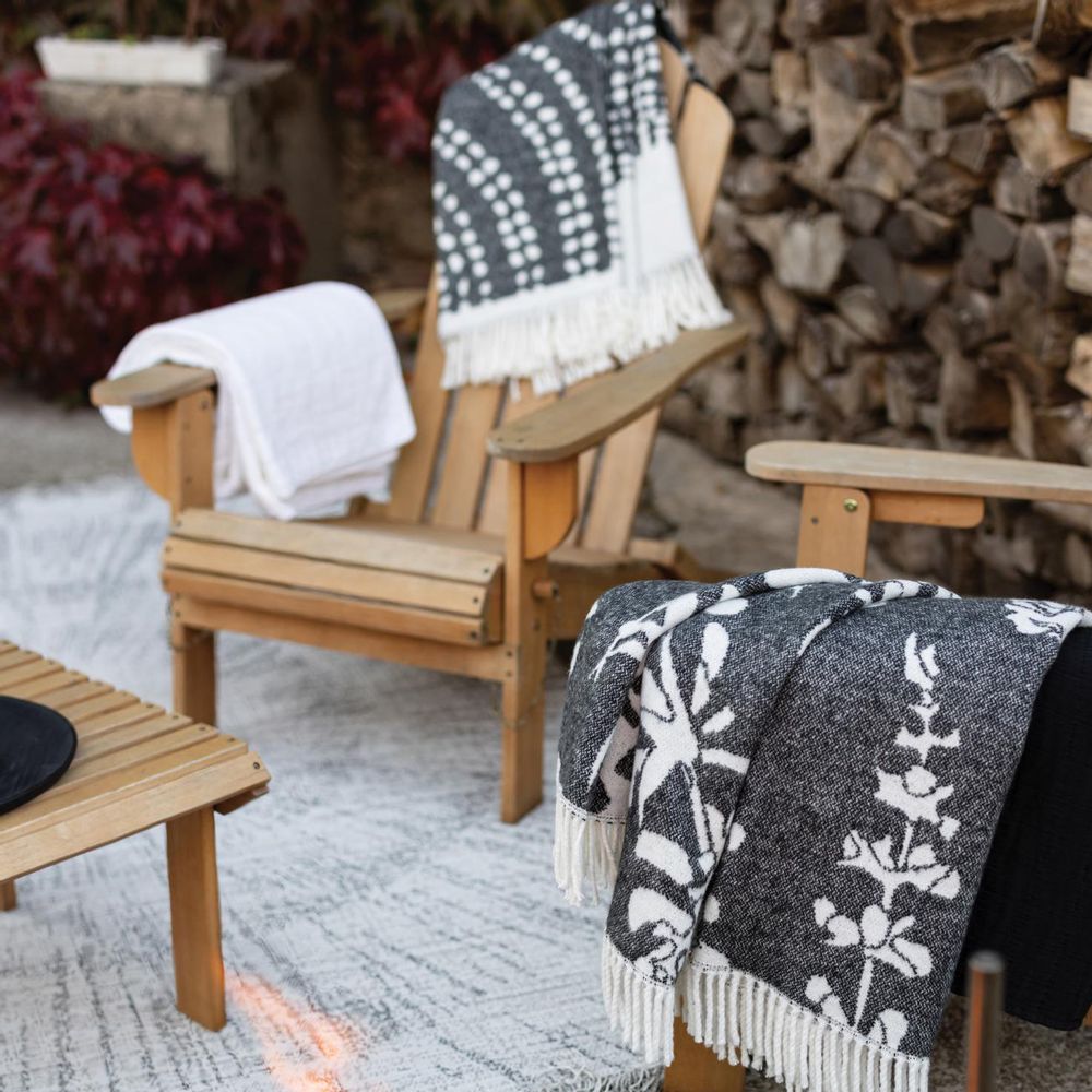 Fabric cushions - GINI and TAINA throws - MAISON VIVARAISE - SDE VIVARAISE WINKLER