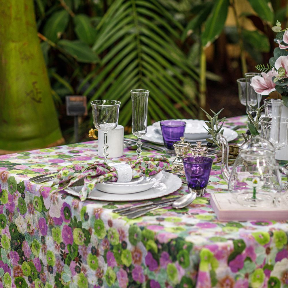 Table cloths - LE MARCHE AUX FLEURS Linen Tablecloths & Napkins - SUMMERILL AND BISHOP