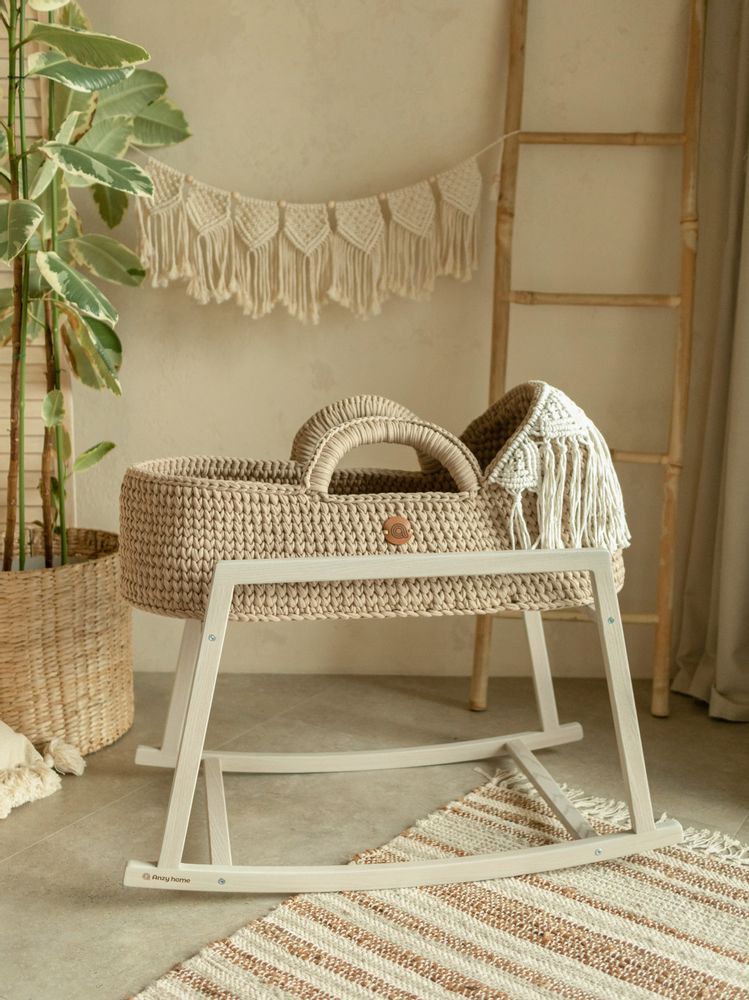 Baby furniture - Hooded Moses basket with macrame decor and rocking stand - ANZY HOME
