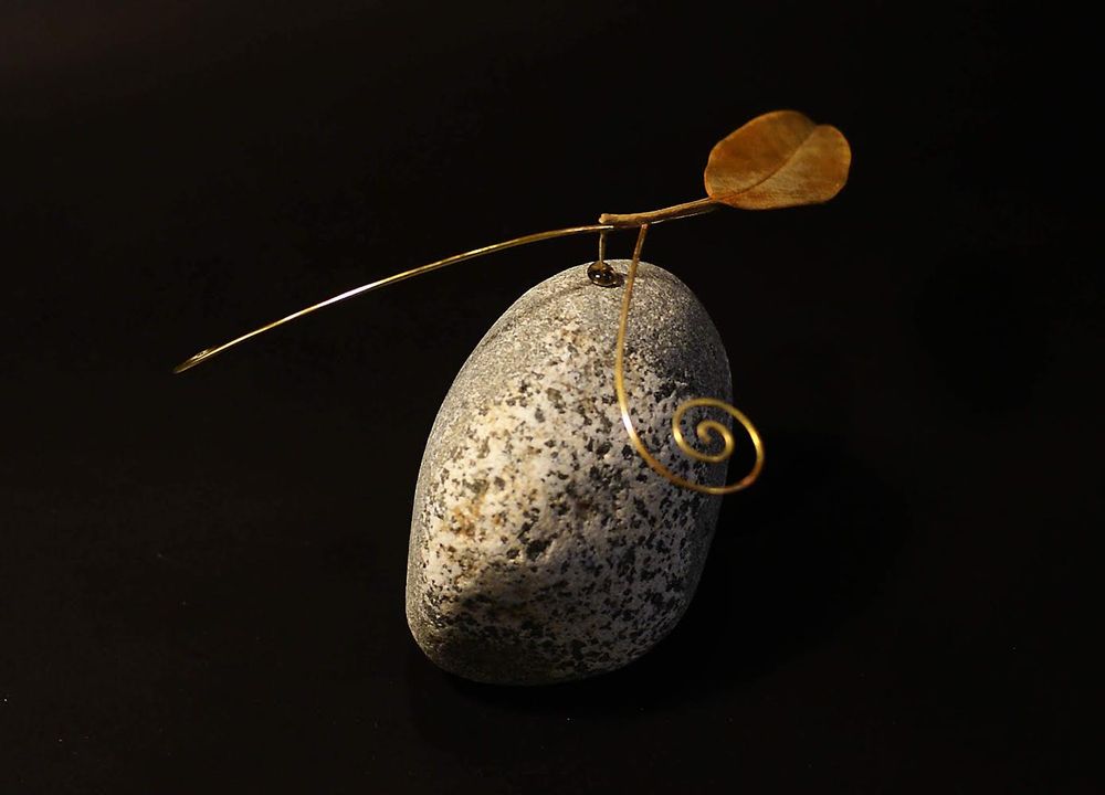 Sculptures, statuettes and miniatures - Stones, Leaves and Feathers - KEIICHI SAITO BY ARTY ARTY