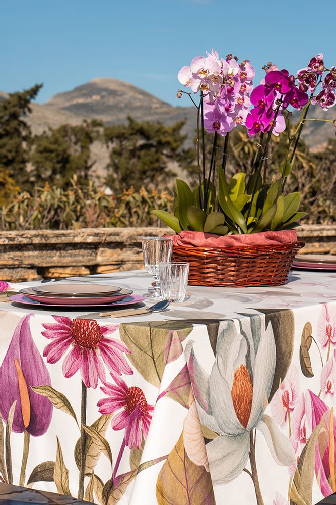 Linge de table textile - Floralia - Nappe en Satin de coton - NAPKING  BY BELLAVIA