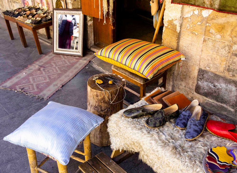 Fabric cushions - Silky Welcoming - Cushions & More - KUTNİA