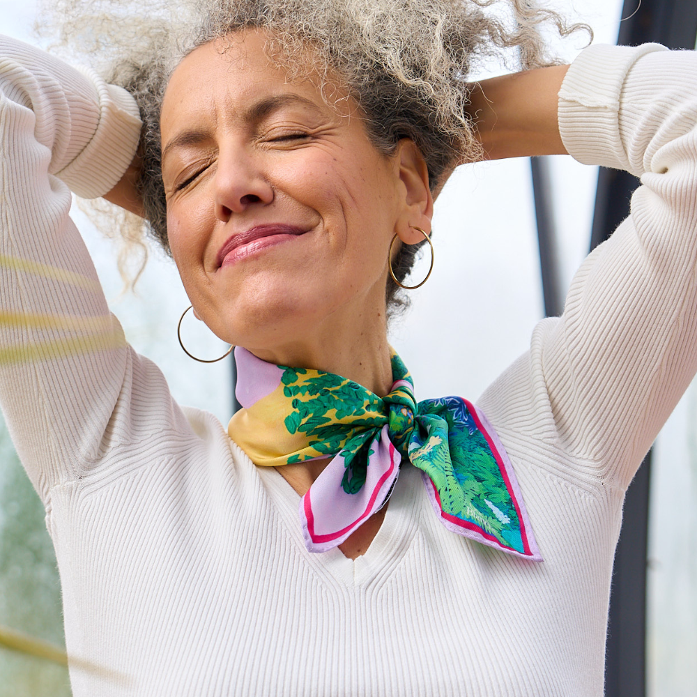 Foulards et écharpes - Petit carré de soie 45 x 45 cm - L'Arbre Magique - Soie française GOTS - OURSE BLANCHE