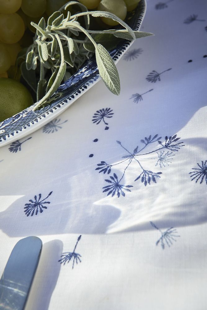 Table linen - Éole - Embroidered linen tablecloth - ALEXANDRE TURPAULT