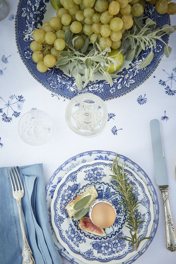Table linen - Éole - Embroidered linen tablecloth - ALEXANDRE TURPAULT