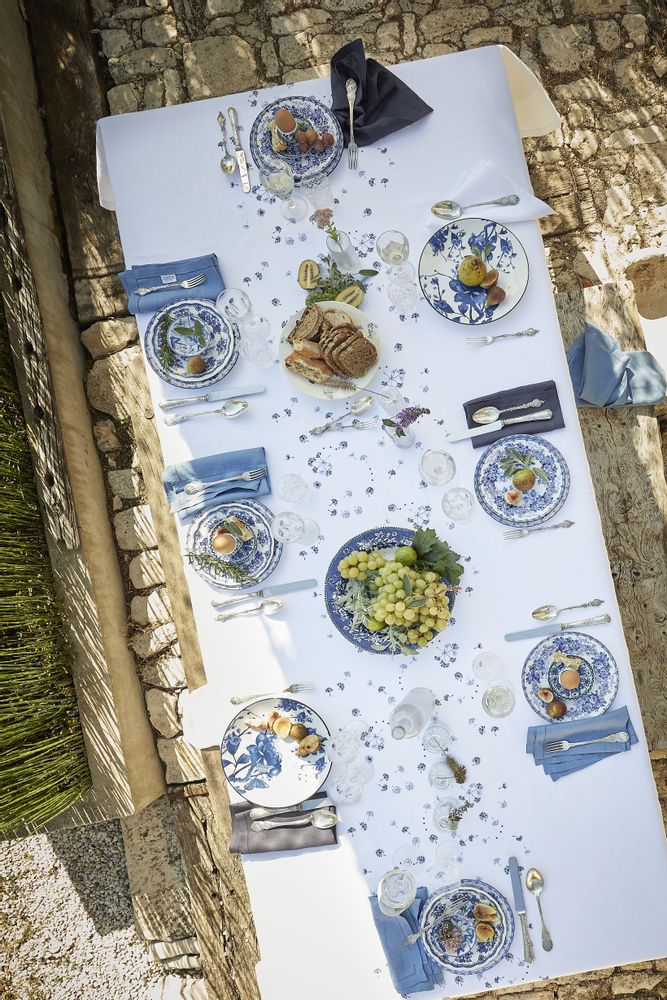 Table linen - Éole - Embroidered linen tablecloth - ALEXANDRE TURPAULT