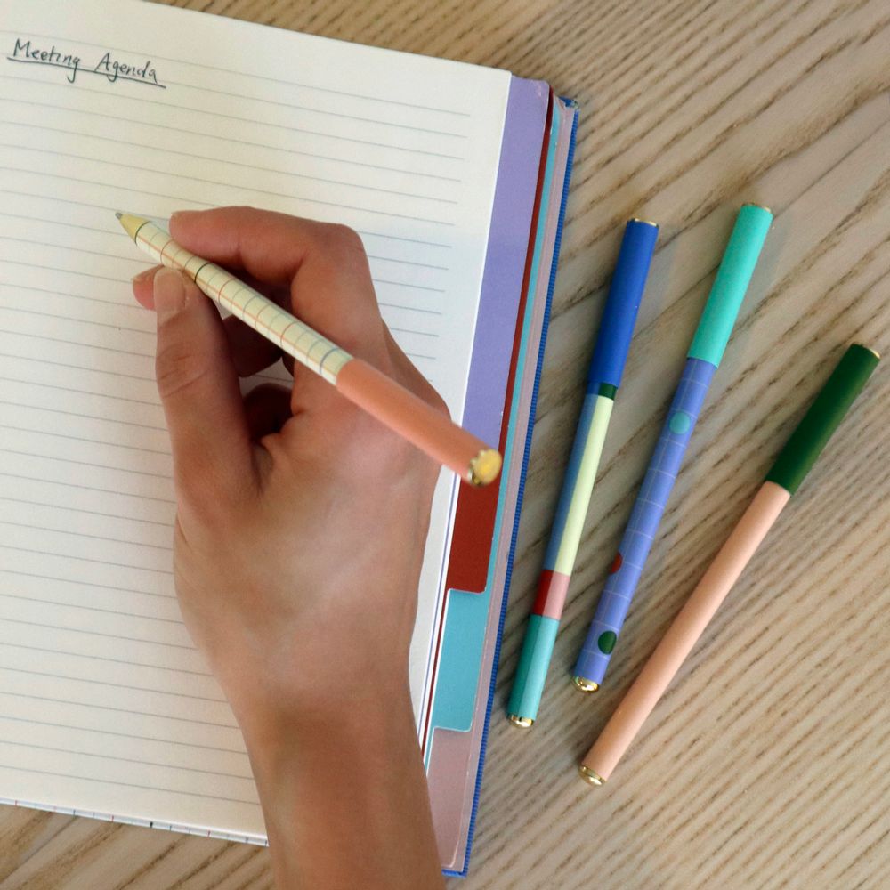 Stationery - SET OF 4 PENS - KIKKERLAND