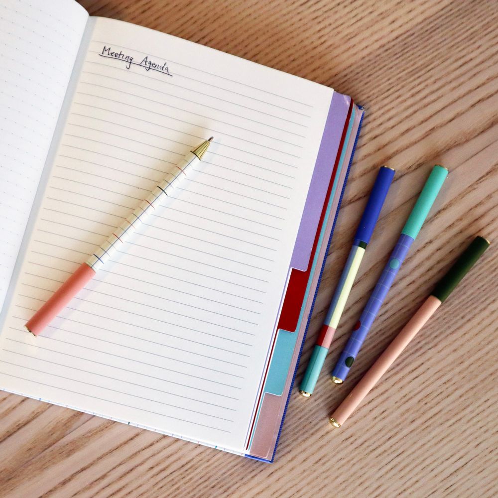 Stationery - SET OF 4 PENS - KIKKERLAND