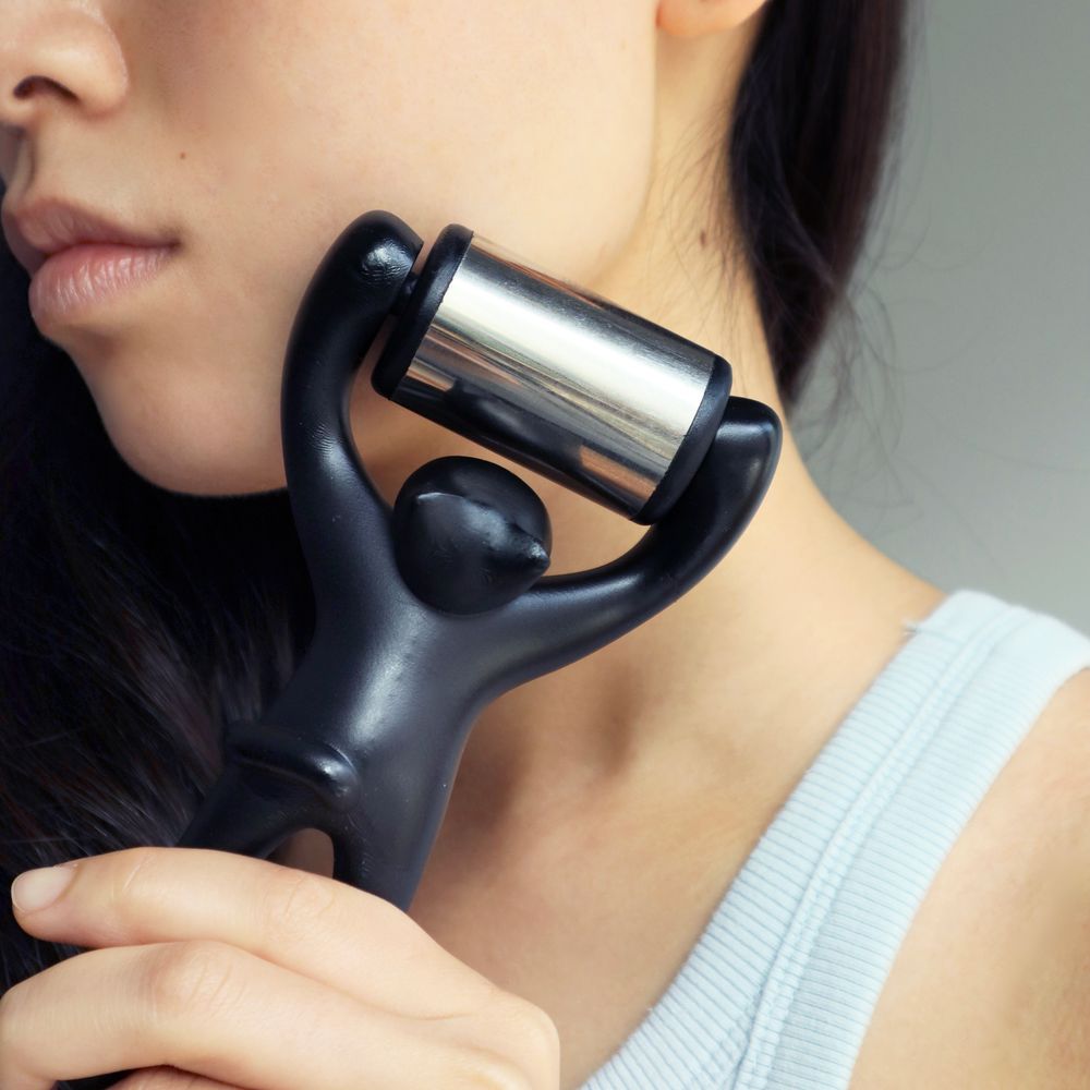 Beauty products - CAT face roller - KIKKERLAND
