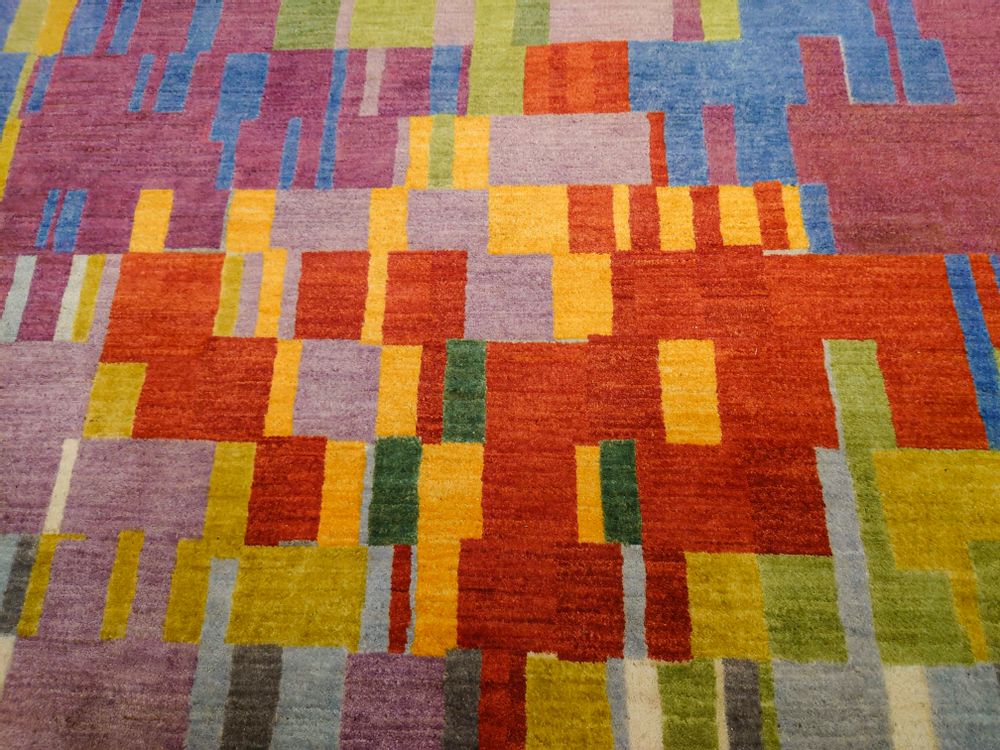 Design carpets - Aureole 4, Glitch Gabbehs Collection, SoFarSoNear Studio X Zollanvari - ZOLLANVARI INTERNATIONAL