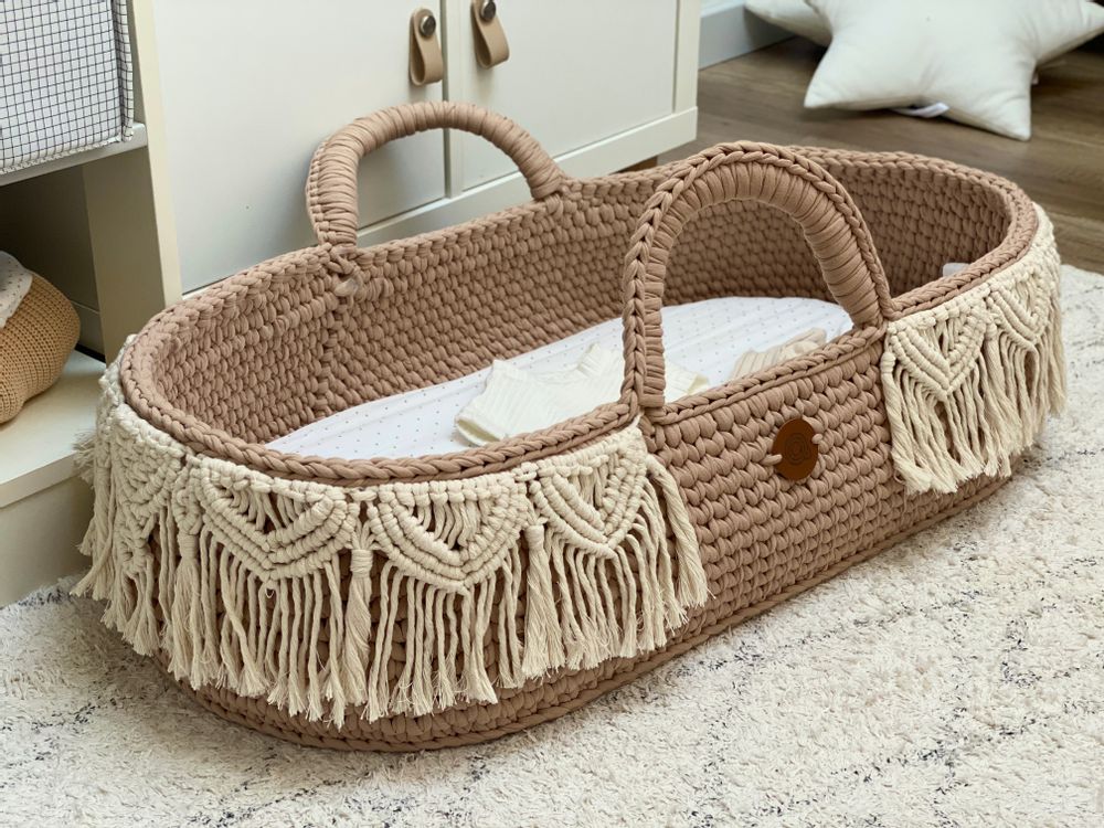 Baby furniture - Moses basket with macrame decor and rocking stand - ANZY HOME