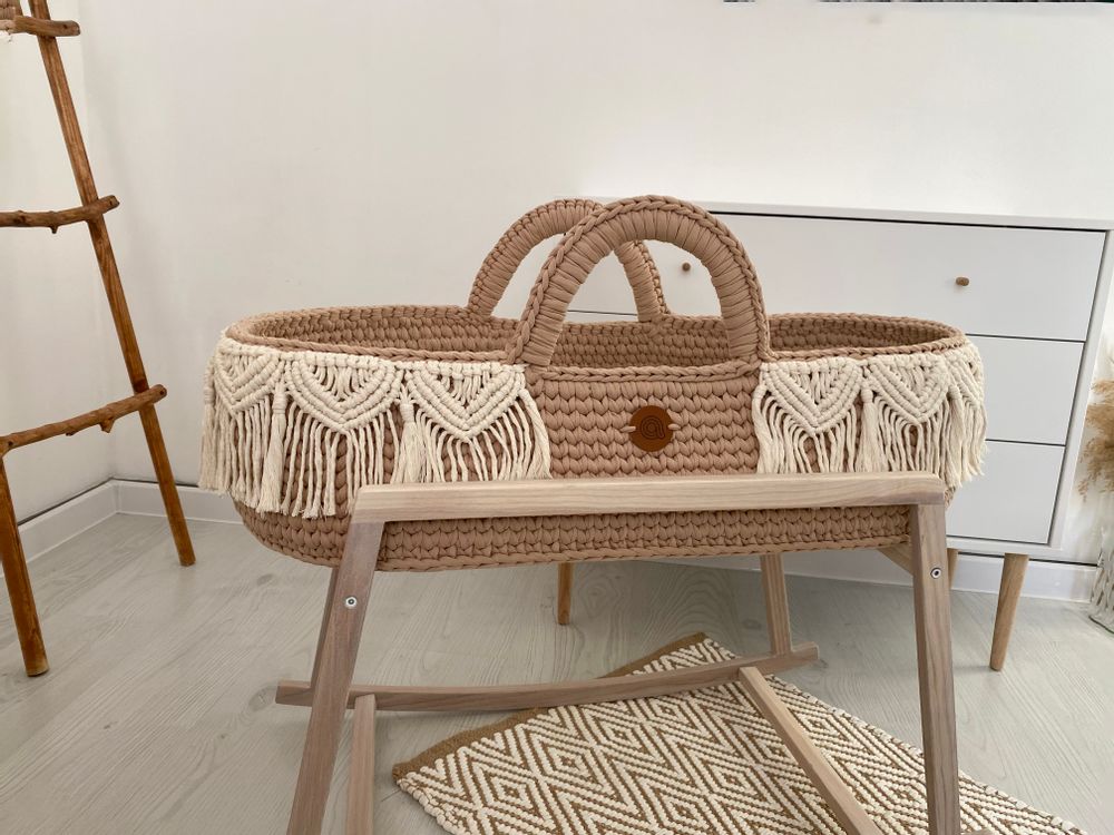 Baby furniture - Moses basket with macrame decor and rocking stand - ANZY HOME
