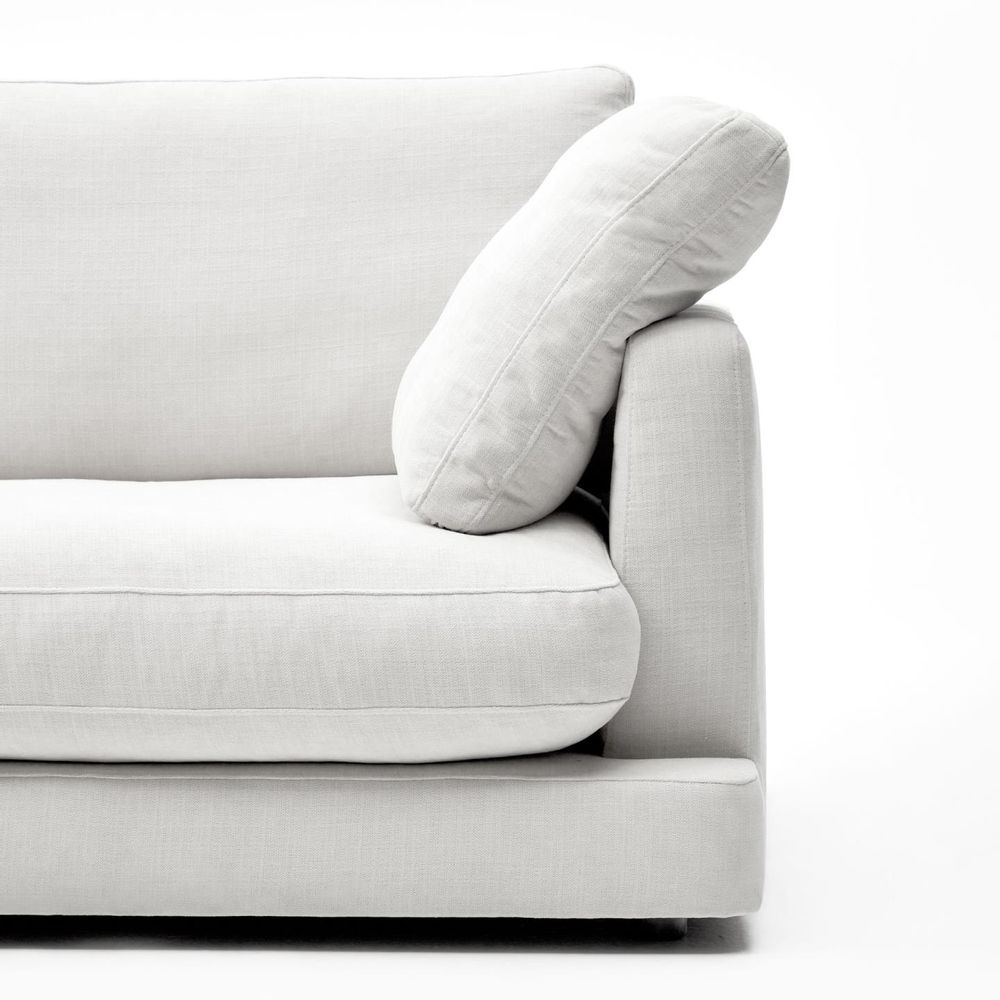Sofas for hospitalities & contracts - Gala 6 seater sofa in white, 390 cm - KAVE HOME