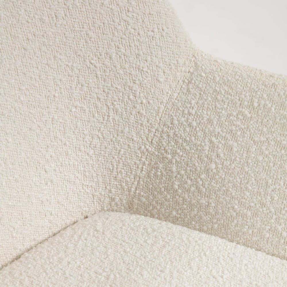Chairs for hospitalities & contracts - Konna chair in white fleece with solid ash wood legs in a natural finish - KAVE HOME
