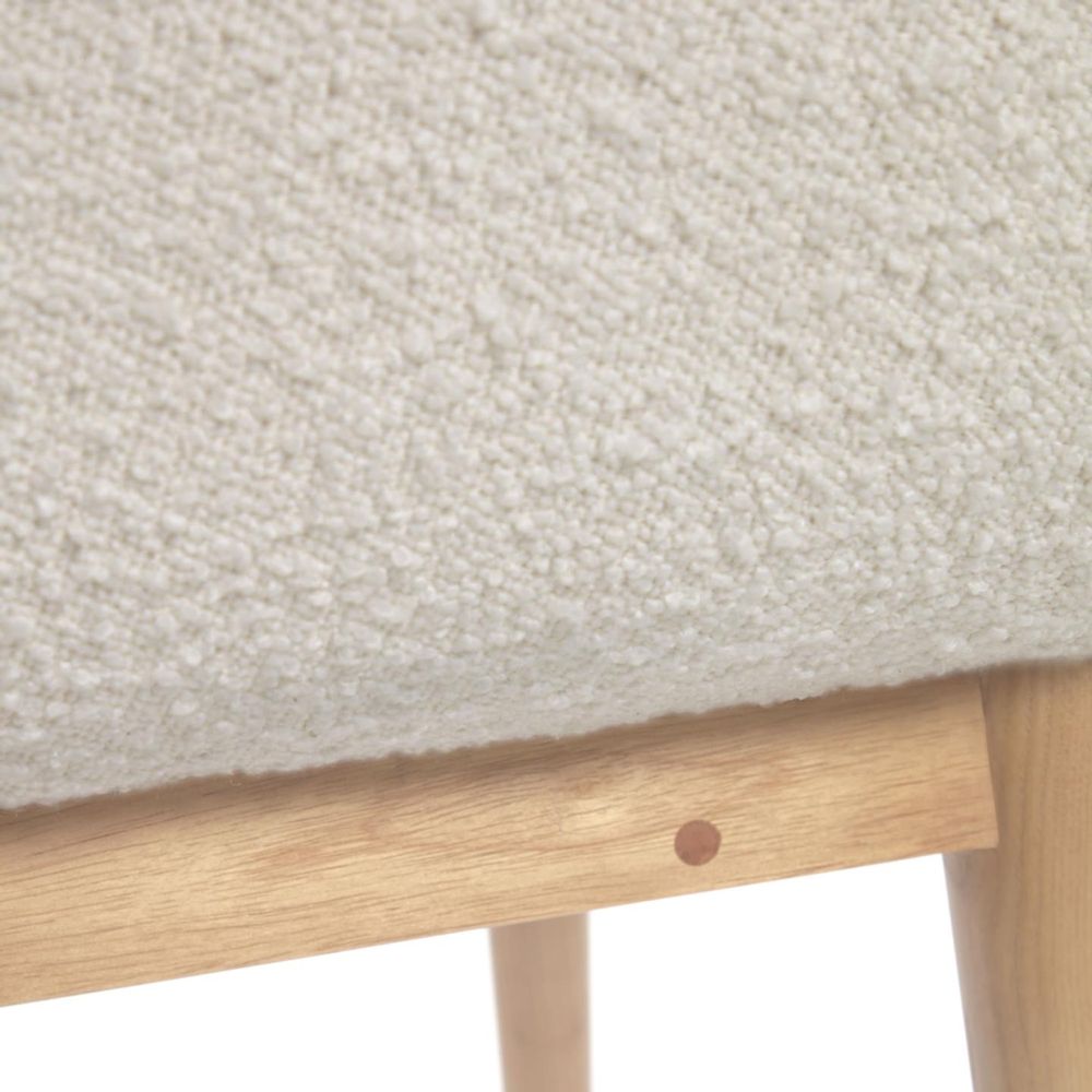 Chairs for hospitalities & contracts - Konna chair in white fleece with solid ash wood legs in a natural finish - KAVE HOME