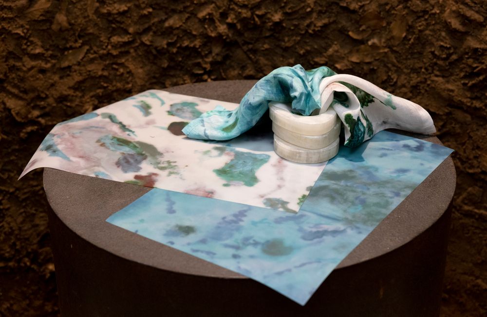 Linge de table textile - Collection Eolie de nappes, sets de table, assiettes, plateaux, céramiques. - LUISA LONGO