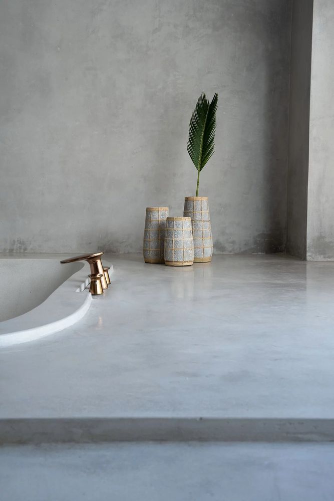 Vases - The Cutie Vase - Concrete Natural - M - BAZAR BIZAR LIVING