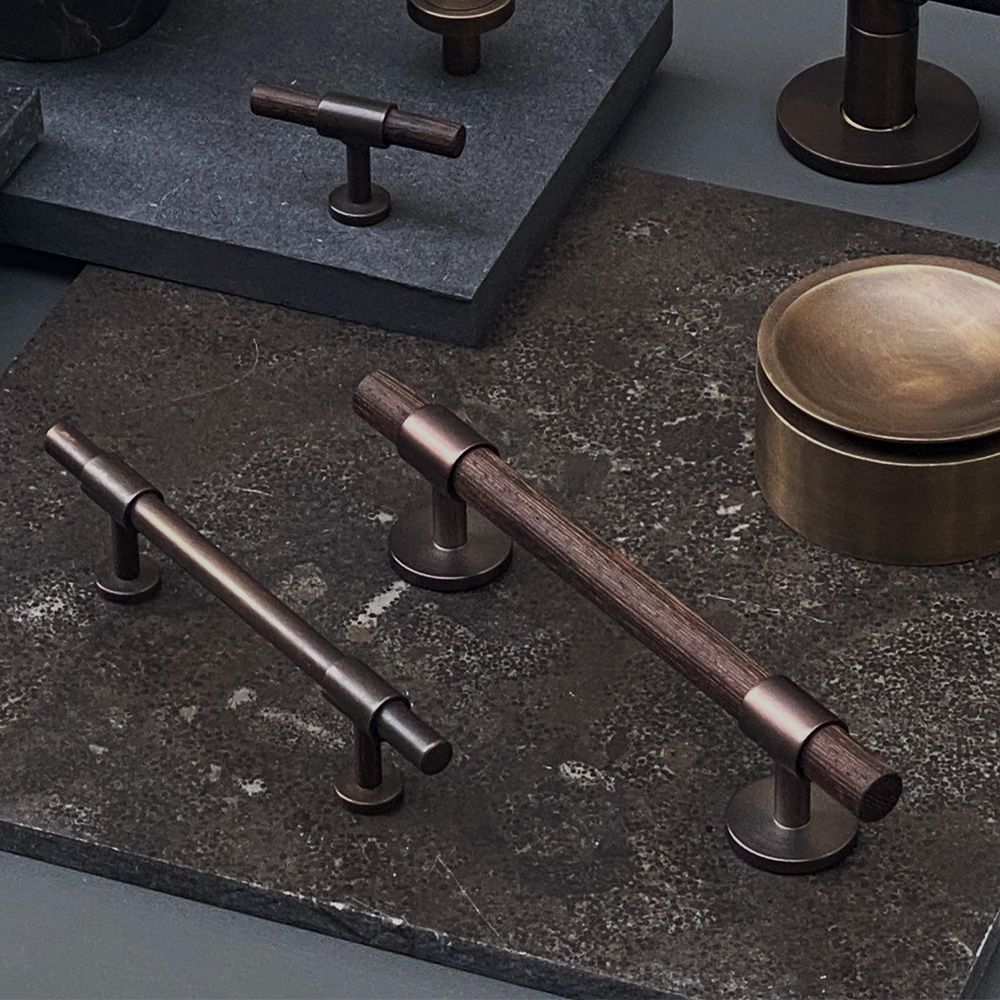 Kitchen taps - THE SIDE - BRANDT COLLECTIVE