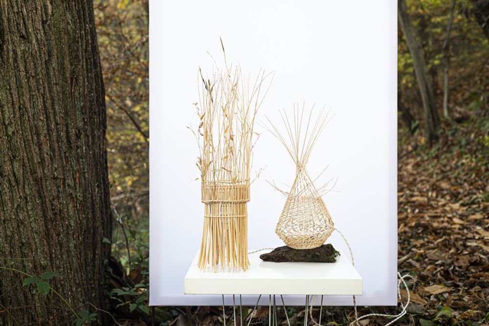 Unique pieces - “In the wind” large column lamp in wicker and bamboo - TRESSAGES PAS SAGES