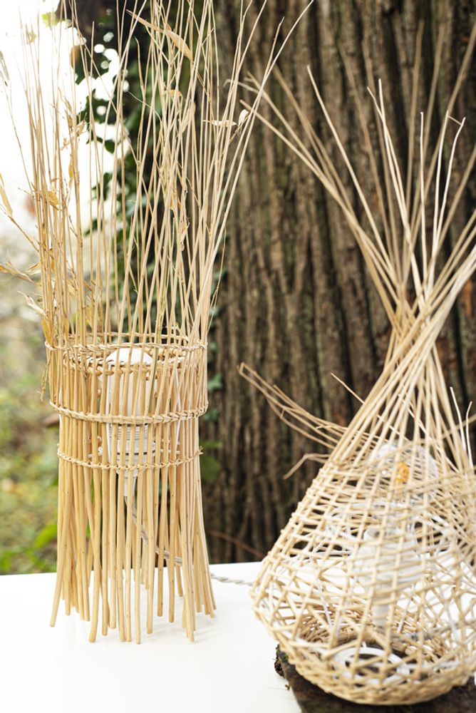 Unique pieces - “In the wind” large column lamp in wicker and bamboo - TRESSAGES PAS SAGES