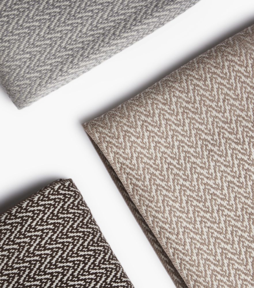 Coussins - Plaid Indianina en Cachemire à Franges Jaquard de LO Decor - LO DECOR