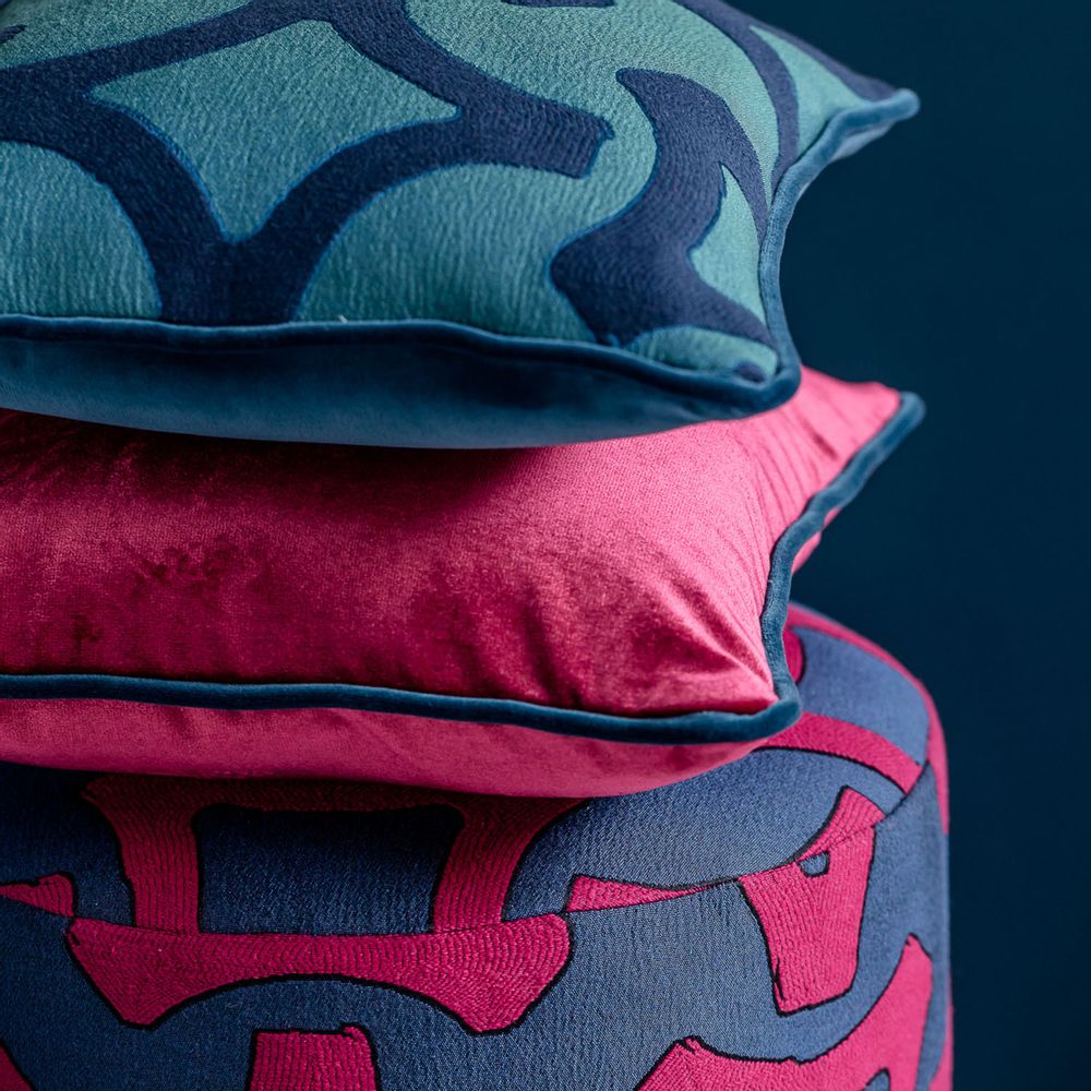 Cushions - SOFT FURNISHINGS: QUILTS AND CUSHIONS - L'OPIFICIO