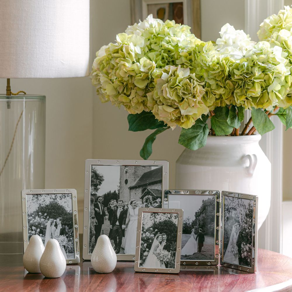 Hotel bedrooms - Locket Frames - ADDISON ROSS