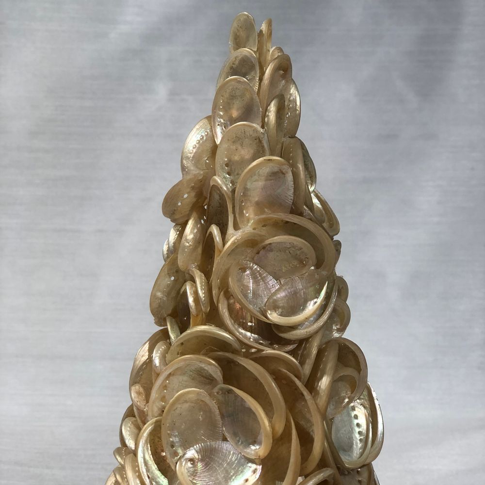 Autres décorations de Noël - Décor de Noël en forme de coquille d'ormeau brun (petit) - THOMAS & GEORGE FURNITURE, LIGHTING & DECOR