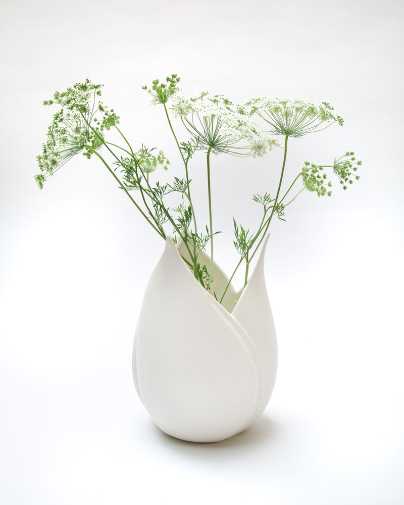 Objets de décoration - Vase TULIPYA ,en biscuit de porcelaine, H29 - YLVAYA DESIGN