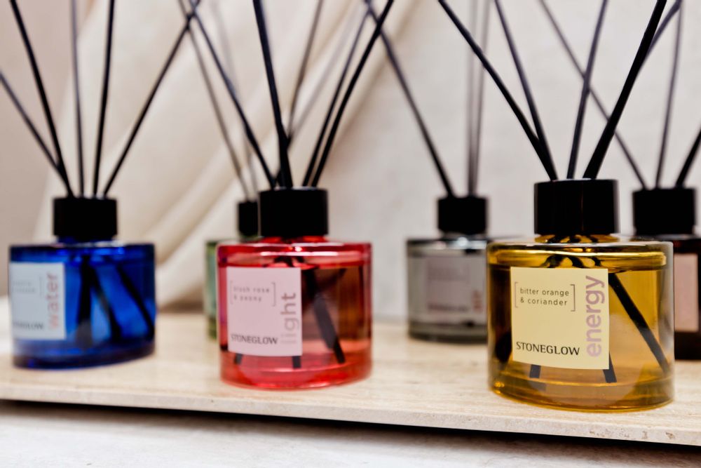 Home fragrances - Items - STONEGLOW CANDLES