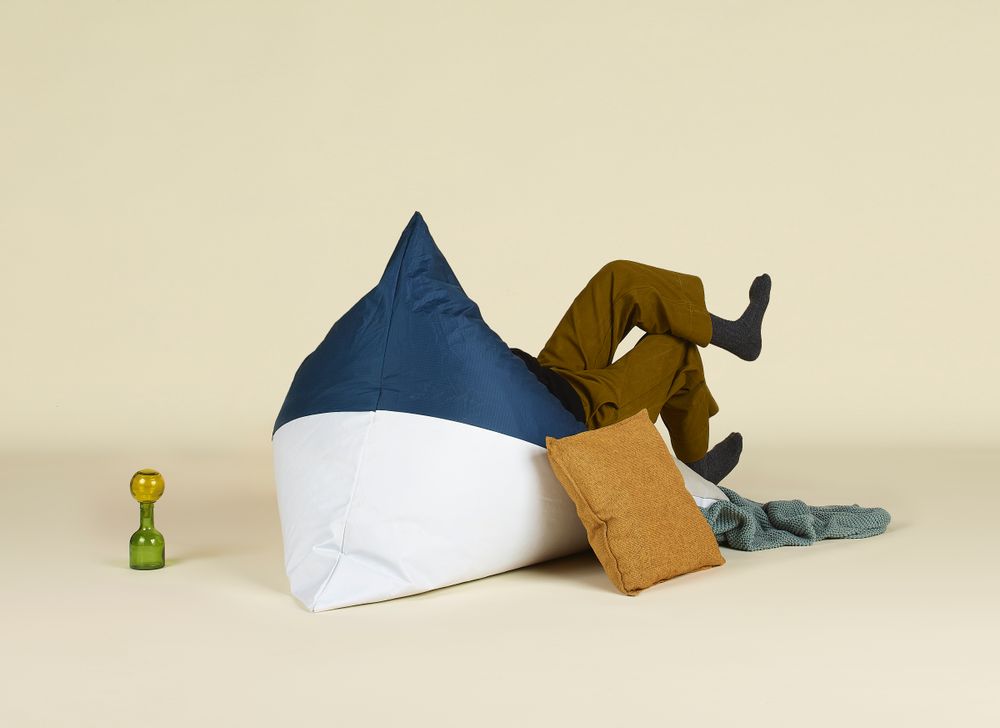 Ottomans - [interior] Berlingot Indigo Beanbag - LA TETE DANS LES NUAGES