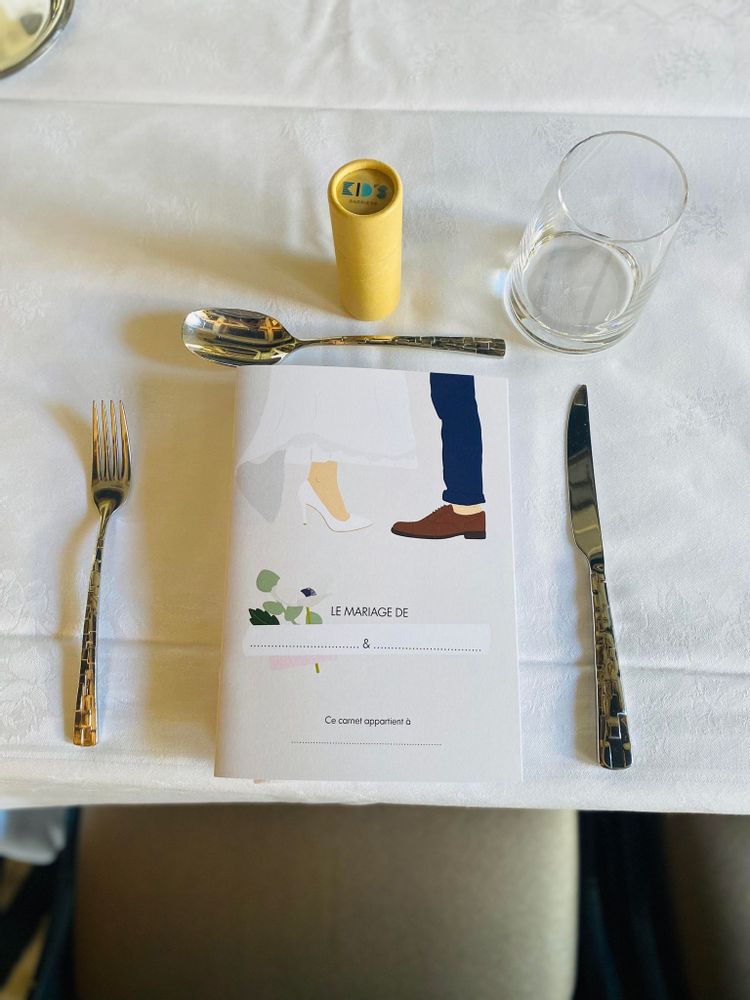 Stationery - Carnet enfant pour mariages - WANDERWORLD