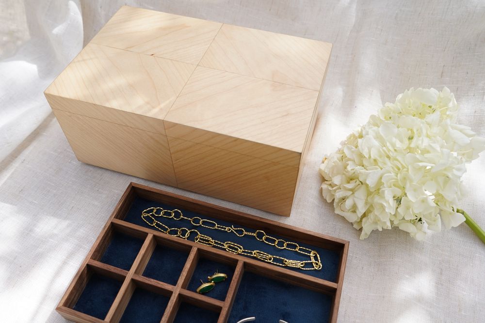 Caskets and boxes - Maple jewelry box - TURQUOISE MOUNTAIN