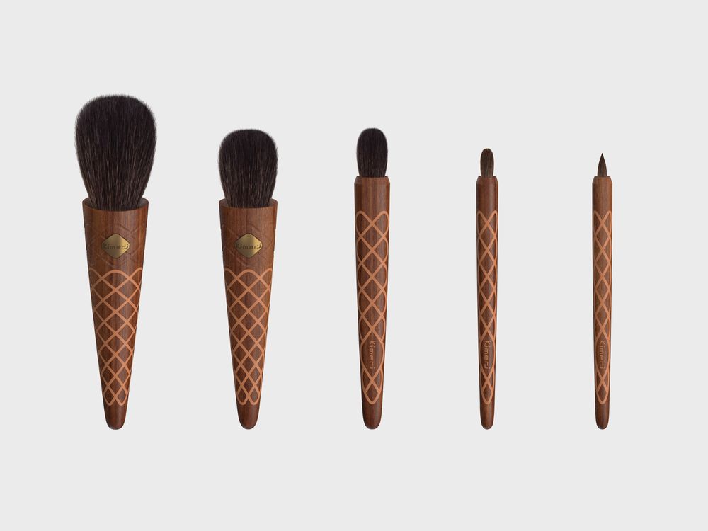 Beauty products - Cone Brush Set - KIMERI