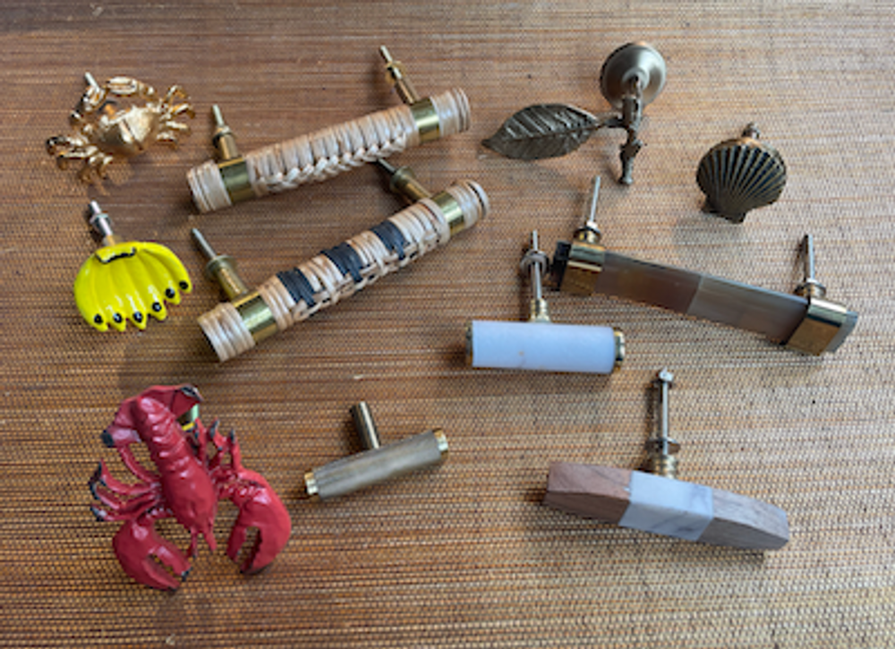 Customizable objects - Fabrics & customizable products & hooks/ knobs/ grips - CATCHII WALLPAPER, CUSHIONS, POUFS & HARDWARE