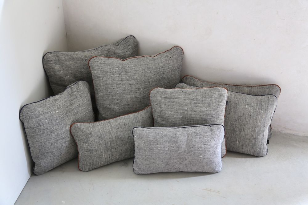 Homewear - INNER CUSHIONS FEATHER - HL- HELOISE LEVIEUX