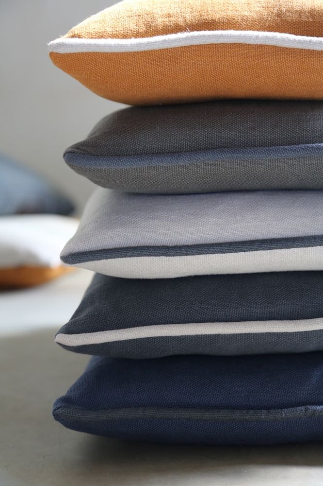 Homewear - CUSHIONS - HL- HELOISE LEVIEUX