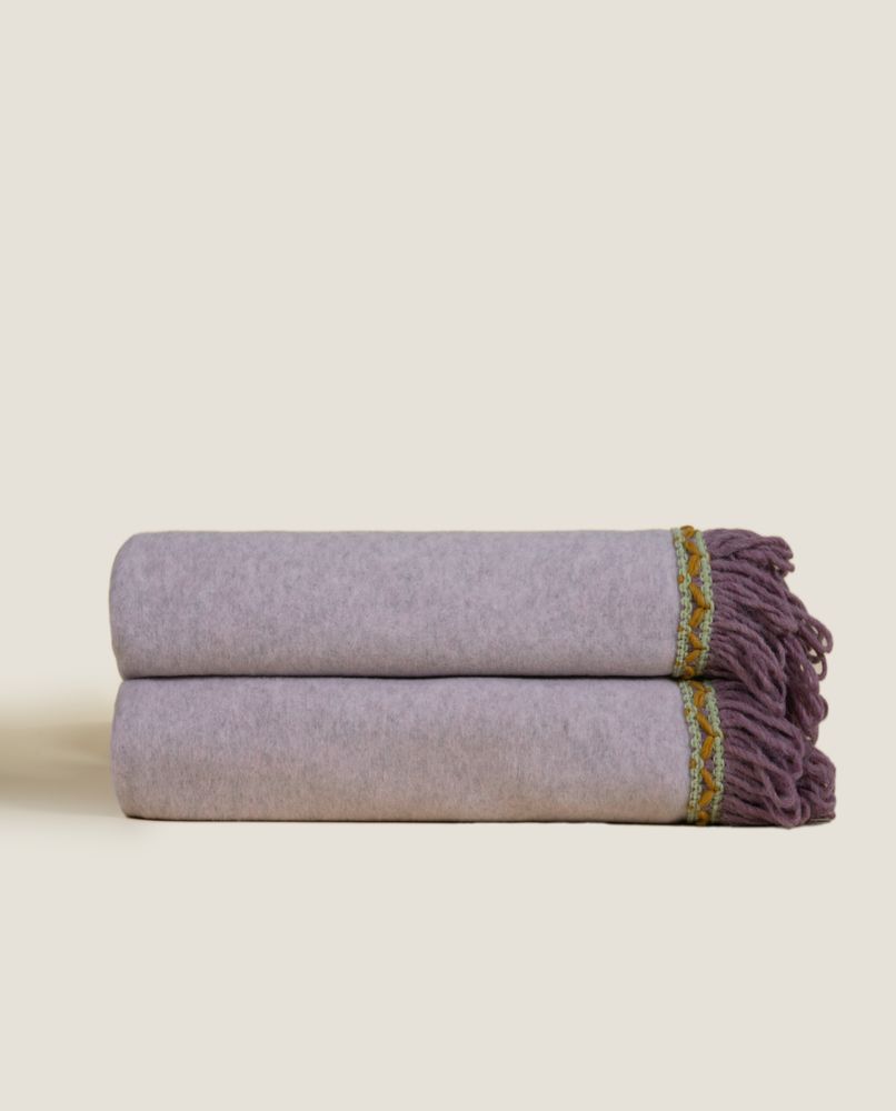 Throw blankets - SOFT BAMBOO WITH VICTORY FRINGES AND TIFFANY BORDER - FRATI HOME