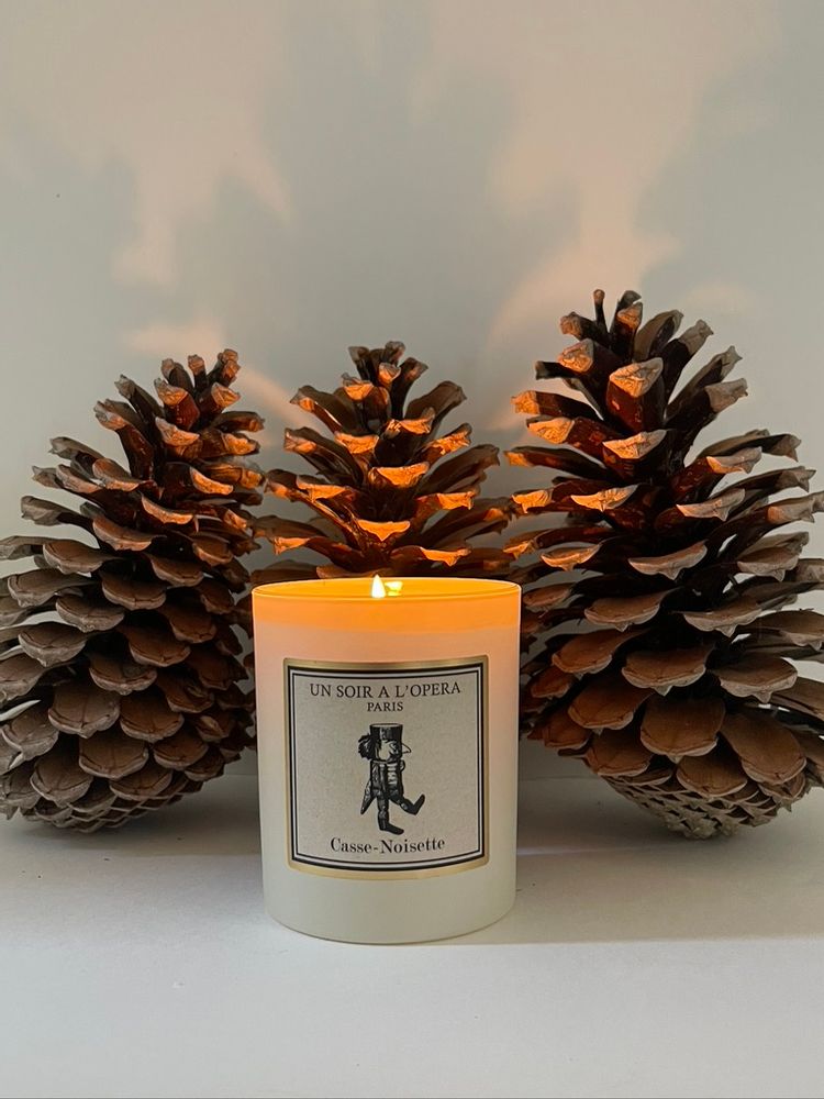 Decorative objects - 100% VEGETABLE WAX SCENTED CANDLE - NUTCRACKER - IVORY - UN SOIR A L'OPERA
