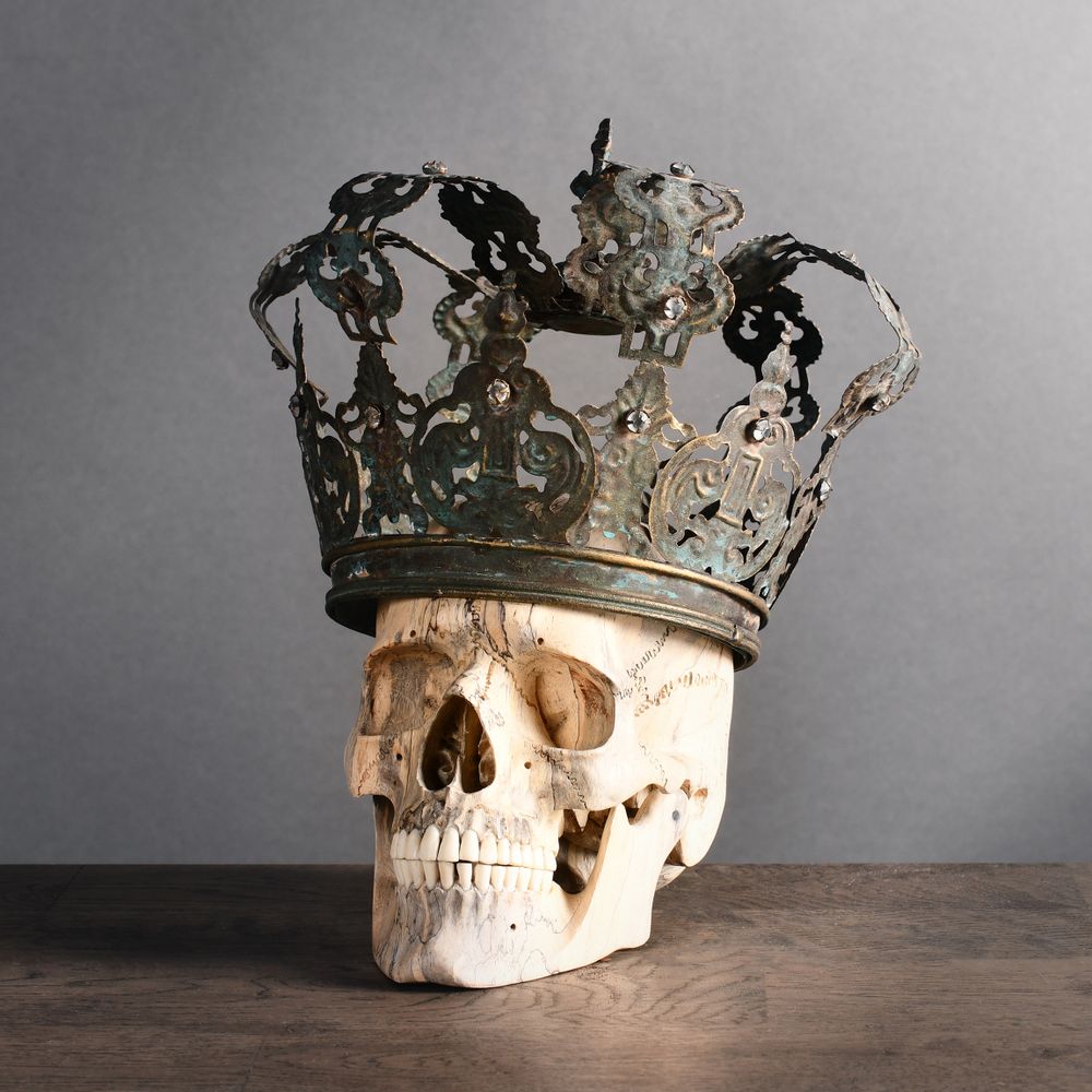 Other wall decoration - Memento Mori with a Crown - ATELIERS C&S DAVOY