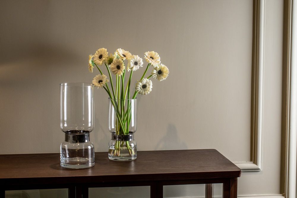 Vases - Vase au design rétro futuriste fabriqué à la perfection, ruban TRIER argent/or en verre transparent - ELEMENT ACCESSORIES
