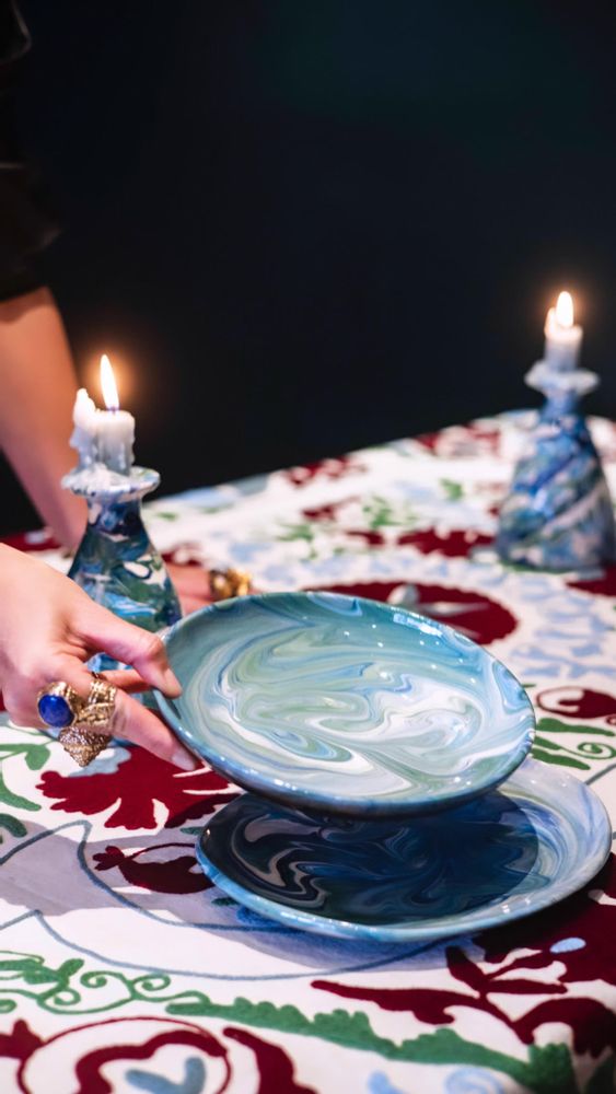 Decorative objects - Turquoise marbled ceramic presentation plate - IOM INES-OLYMPE MERCADAL