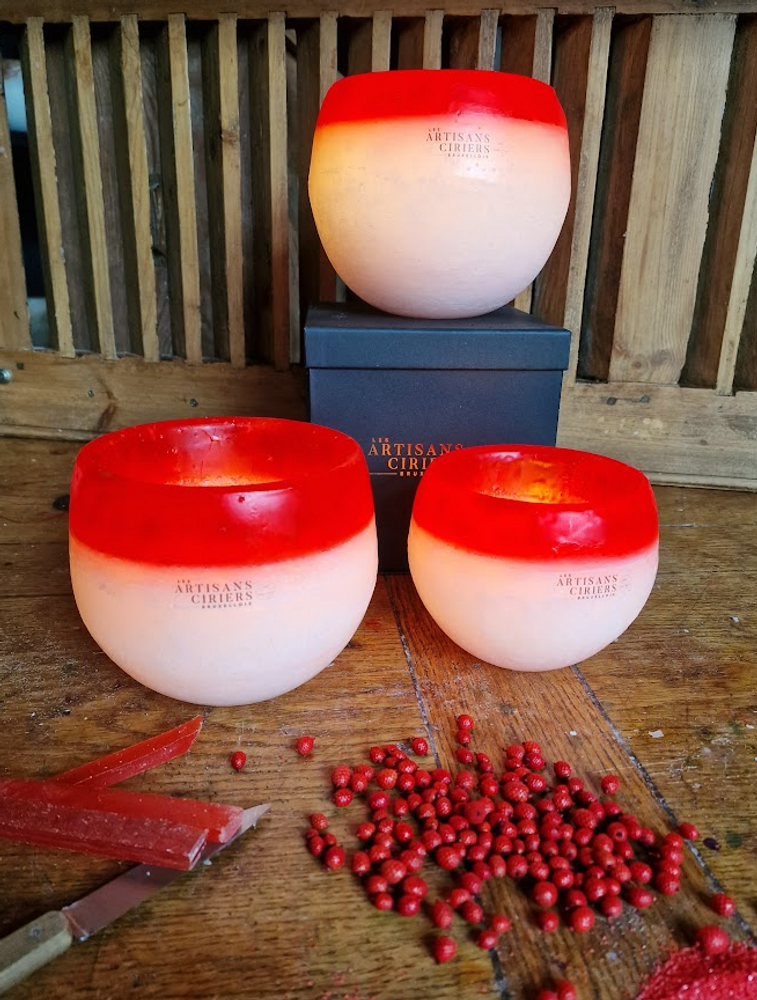 Decorative objects - Candle Photophore Globe Amore Red - LES ARTISANS CIRIERS BRUXELLOIS
