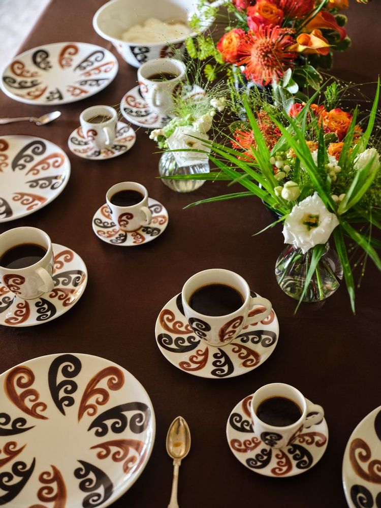 Assiettes au quotidien - Peacock Brown Dinner Plate - THEMIS Z