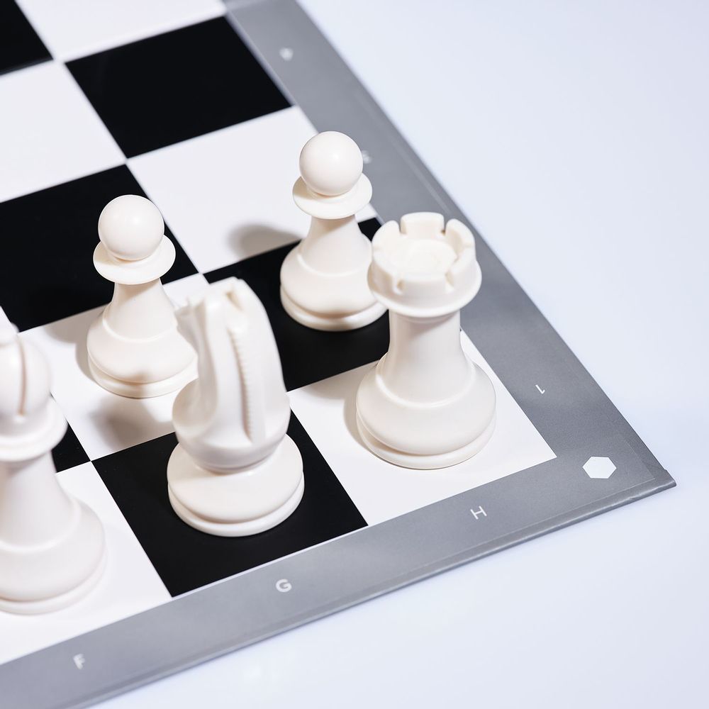 Children's games - World Chess Championship Set (Academy Edition). - WORLD CHESS