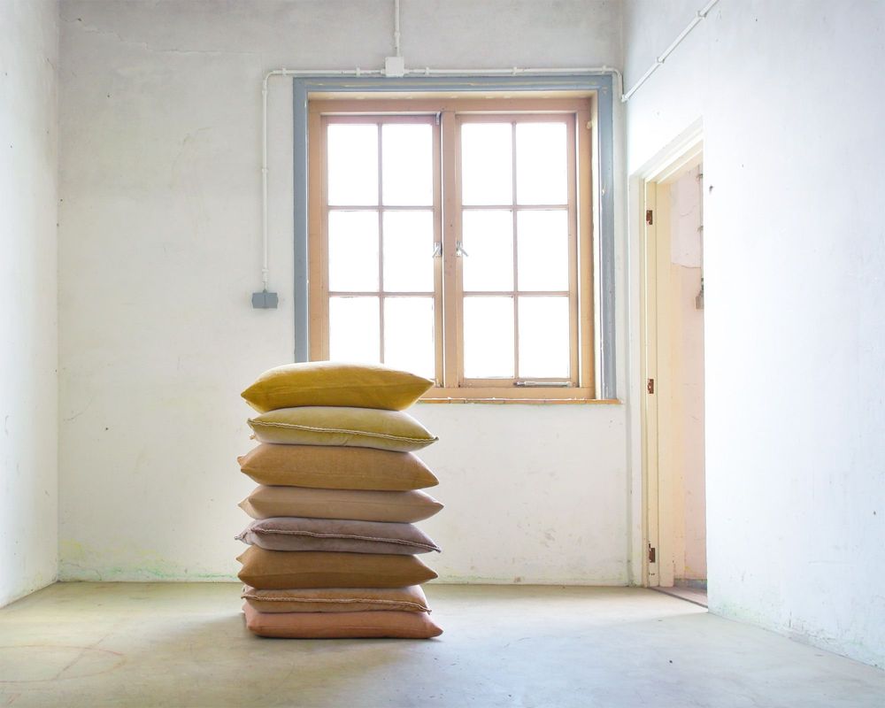 Coussins - Coussin en velours délavé PIP 70/70 cm - ML FABRICS