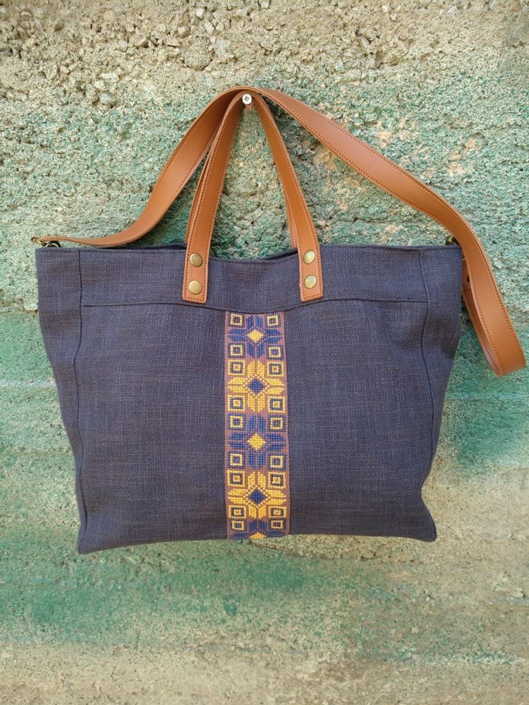Bags and totes - Unisex Canvas Bag by Darzah - NEST