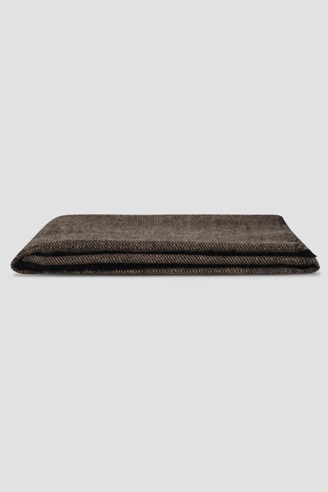 Throw blankets - TEXTURED THROW. - ME & K